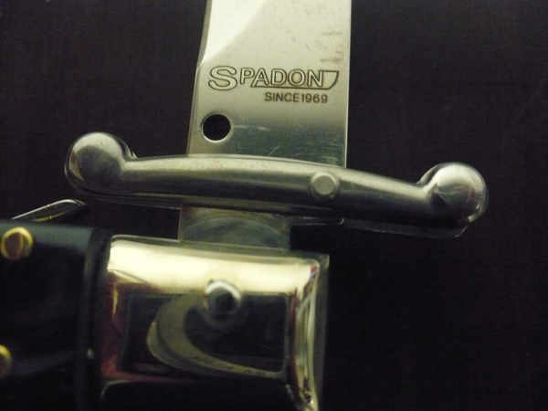 Swinguard- Famiglia Spadon- italian stiletto 23 cm - corno di bufalo brasiliano / brazilian buffalo horn - lama baionetta - 3
