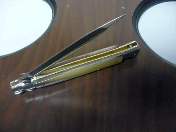 Frank Beltrame - italian stiletto, coltello a scatto, 28 cm -bufalo chiaro, lama dagger  FB 28/48D-3