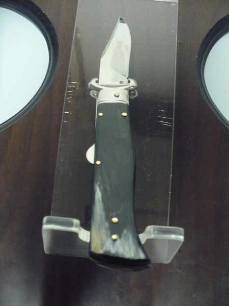 Famiglia Spadon - stiletto  calibro /20 - bufalo brasiliano - taglio classico clip point - 3