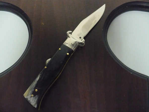 Famiglia Spadon - stiletto  calibro /20 - bufalo brasiliano - taglio classico clip point - 3