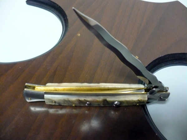 Frank Beltrame , italian stiletto - 28 cm , corno di ariete - lama kriss , modello FB 28/89K - 4