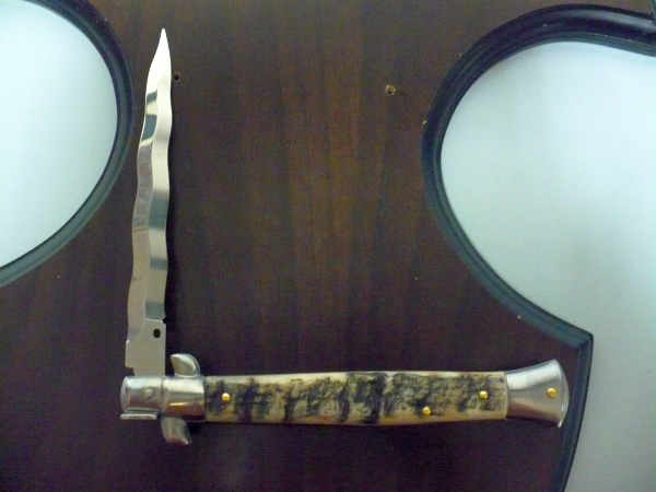 Frank Beltrame , italian stiletto - 28 cm , corno di ariete - lama kriss , modello FB 28/89K - 4