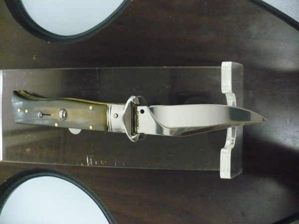 Famiglia Spadon - stiletto  calibro /20 - bufalo brasiliano - taglio classico clip point - 5