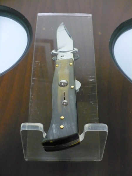 Famiglia Spadon - stiletto  calibro /20 - bufalo brasiliano - taglio classico clip point - 5