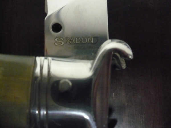 Famiglia Spadon - stiletto  calibro /20 - bufalo brasiliano - taglio classico clip point - 5