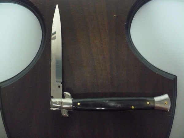 Frank Beltrame - italian stiletto, coltello a scatto, 28 cm -bufalo brasiliano, lama baionetta FB 28/09B-6
