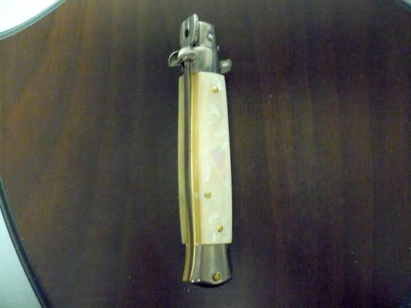 Frank Beltrame ,  italian stiletto, coltello a scatto - 20 cm , madreperla - baionetta  -  modello FB 20/96B