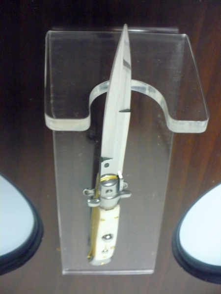 Frank Beltrame ,  italian stiletto, coltello a scatto - 20 cm , madreperla - baionetta  -  modello FB 20/96B