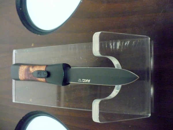 Italian stiletto frontale  coltellerie AKC Campolin - 20 cm - ergonomica , legno di radica, lama dagger teflonata nero - 6
