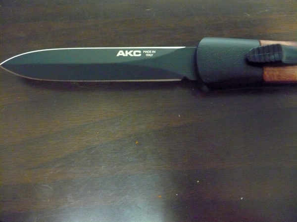 Italian stiletto frontale  coltellerie AKC Campolin - 20 cm - ergonomica , legno di radica, lama dagger teflonata nero - 6
