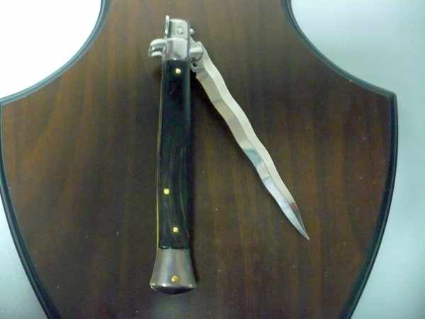 Frank Beltrame , italian stiletto , pugnale - 28 cm , corno di bufalo scuro, lama kriss, modello FB 28/58K- 6