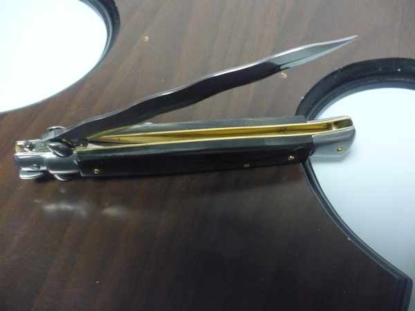 Frank Beltrame , italian stiletto , pugnale - 28 cm , corno di bufalo scuro, lama kriss, modello FB 28/58K- 6