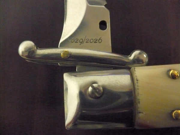 Swinguard Frank Beltrame - edizione limitata - italian stiletto 28 cm - punta di corno di bufalo chiaro - lama kriss FB 550/48- 6