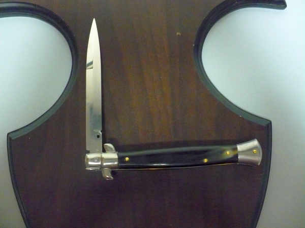 Frank Beltrame - italian stiletto, coltello a scatto, 28 cm -bufalo brasiliano, lama baionetta FB 28/09B-7