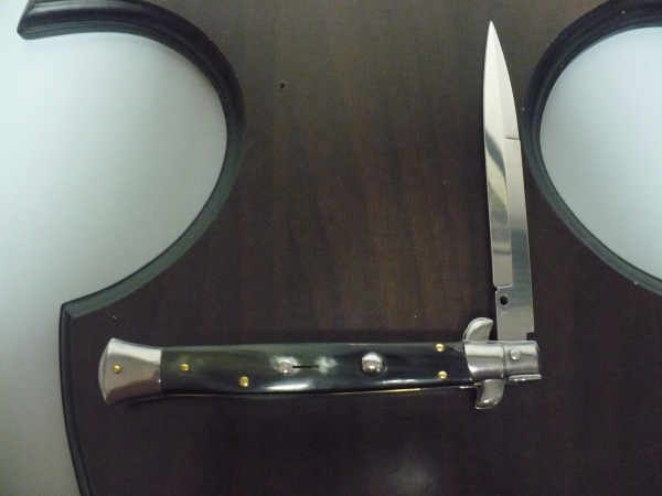 Frank Beltrame - italian stiletto, coltello a scatto, 28 cm -bufalo brasiliano, lama baionetta FB 28/09B-7