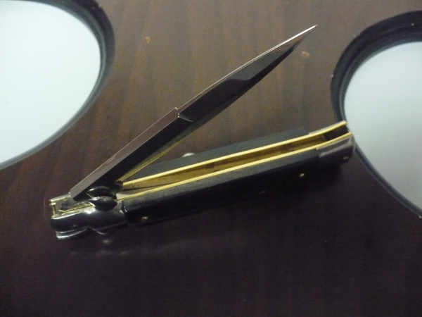 Frank Beltrame , italian stiletto , pugnale - 23 cm , corno di bufalo scuro, lama baionetta , modello FB 23/58B-7