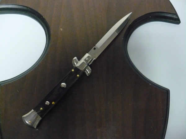 Frank Beltrame , italian stiletto , pugnale - 23 cm , corno di bufalo scuro, lama baionetta , modello FB 23/58B-7