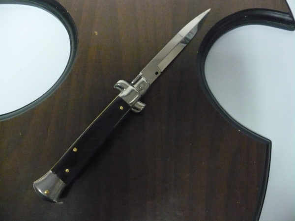 Frank Beltrame , italian stiletto , pugnale - 23 cm , corno di bufalo scuro, lama baionetta , modello FB 23/58B-7