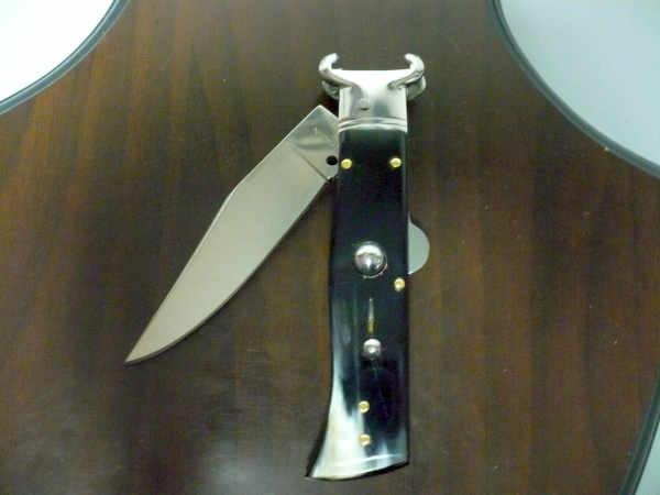 Famiglia Spadon - stiletto  calibro /20 - bufalo brasiliano - taglio classico clip point - 7