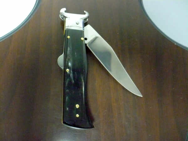 Famiglia Spadon - stiletto  calibro /20 - bufalo brasiliano - taglio classico clip point - 7