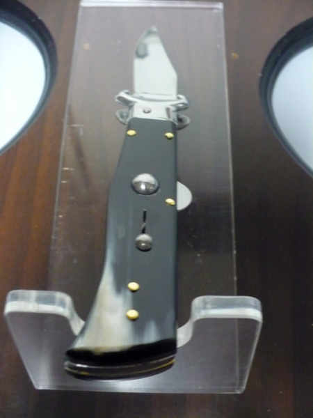Famiglia Spadon - stiletto  calibro /20 - bufalo brasiliano - taglio classico clip point - 7