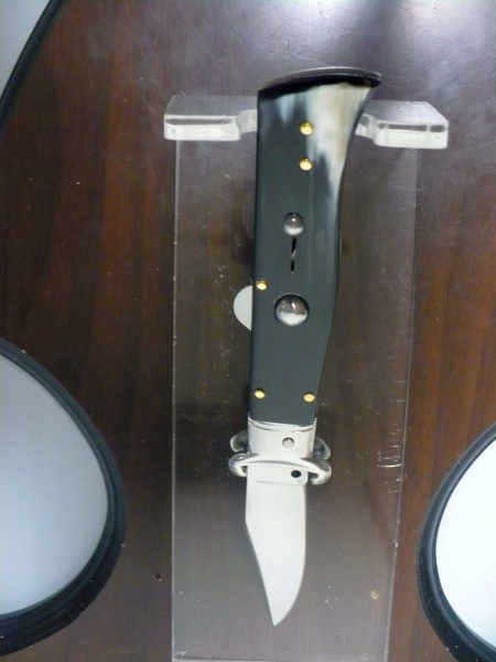 Famiglia Spadon - stiletto  calibro /20 - bufalo brasiliano - taglio classico clip point - 7