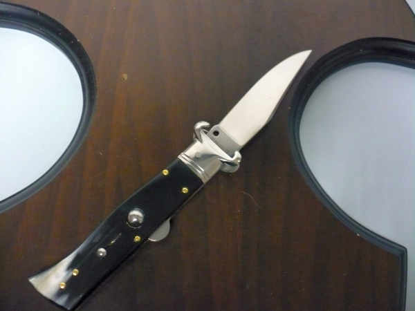 Famiglia Spadon - stiletto  calibro /20 - bufalo brasiliano - taglio classico clip point - 7