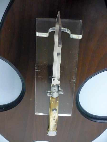 Frank Beltrame - italian stiletto, coltello a scatto, 28 cm -bufalo chiaro, lama kriss  FB 28/48K- 7