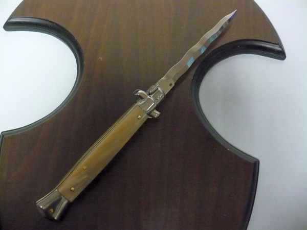 Frank Beltrame - italian stiletto, coltello a scatto, 28 cm -bufalo chiaro, lama kriss  FB 28/48K- 7