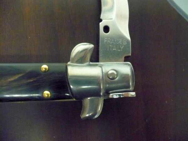 Frank Beltrame , italian stiletto , pugnale - 28 cm , corno di bufalo scuro, lama kriss, modello FB 28/58K- 7