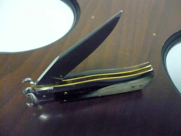 Famiglia Spadon - stiletto  calibro /20 - bufalo brasiliano - taglio classico clip point - 8