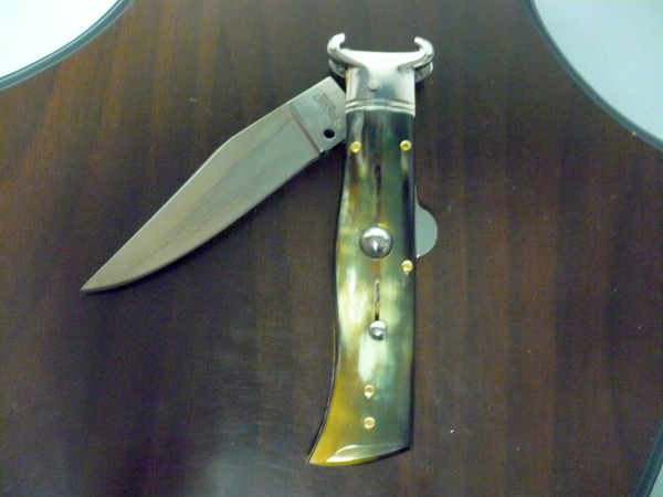 Famiglia Spadon - stiletto  calibro /20 - bufalo brasiliano - taglio classico clip point - 8