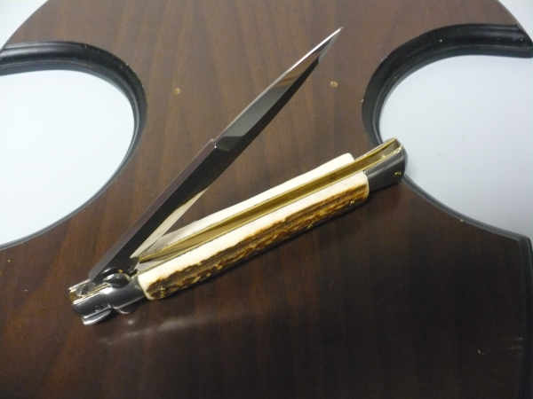 Coltello a scatto - pugnale -Frank Beltrame - italian stiletto 28 cm - corno di cervo / deer horn, lama baionetta-  FB 28/63B-9
