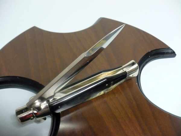 Black Widow  A.G.A. Campolin - italian stiletto 28 cm con guardia a croce maltese - bufalo brasiliano