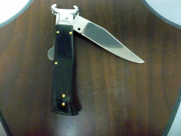 Famiglia Spadon - stiletto  calibro /20 - bufalo brasiliano - taglio classico clip point - 9