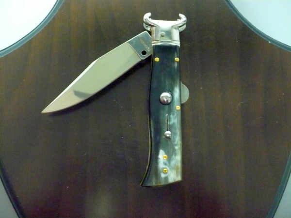 Famiglia Spadon - stiletto  calibro /20 - bufalo brasiliano - taglio classico clip point - 10