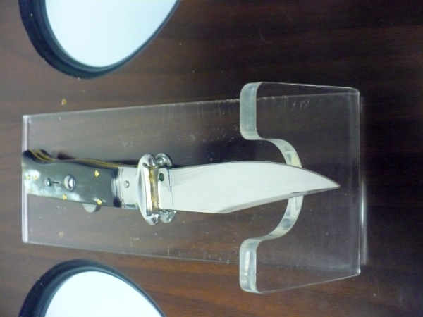 Famiglia Spadon - stiletto  calibro /20 - bufalo brasiliano - taglio classico clip point - 10