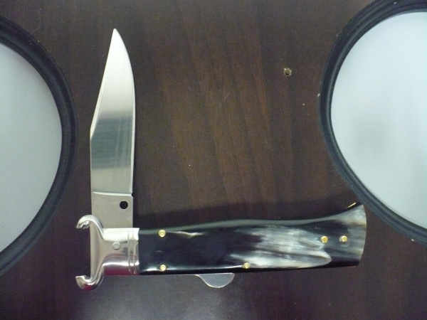 Famiglia Spadon - stiletto  calibro /20 - bufalo brasiliano - taglio classico clip point - 10