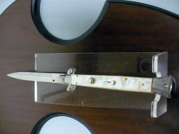Frank Beltrame, italian stiletto, coltello a scatto - 28 cm , madreperla -mother of pearl - modello FB 28/96 B