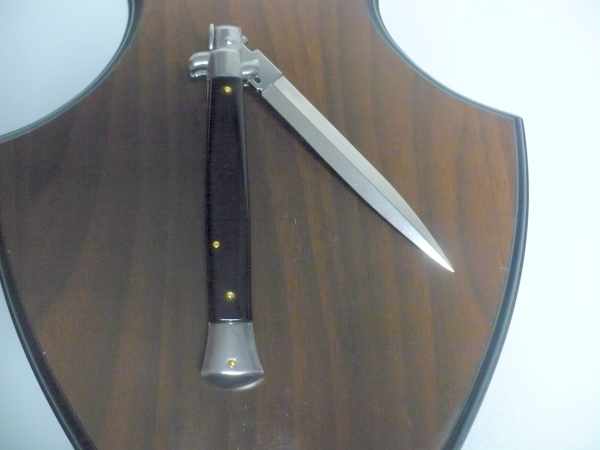FRANK BELTRAME, ITALIAN STILETTO -  perloide nero- dagger -  modello FB 28/69D FRANK BELTRAME MANIAGO ITALY