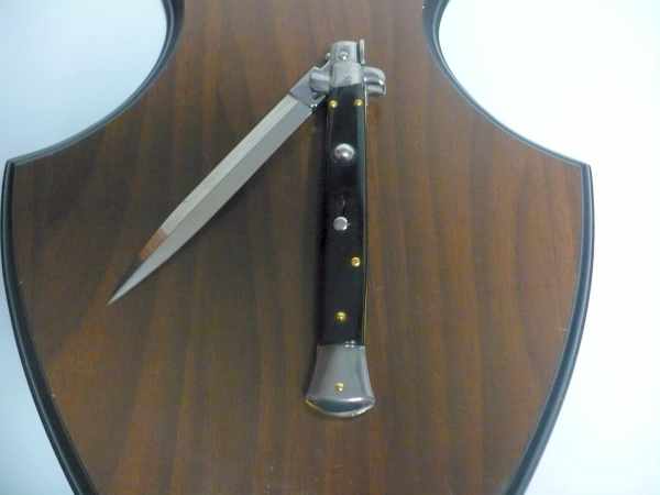 FRANK BELTRAME, ITALIAN STILETTO -  perloide nero- dagger -  modello FB 28/69D FRANK BELTRAME MANIAGO ITALY