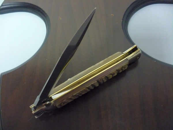 Frank Beltrame , italian stiletto trench - 28 cm , corno di ariete - lama dagger robusta da 5,5 mm, modello FB 28/89D