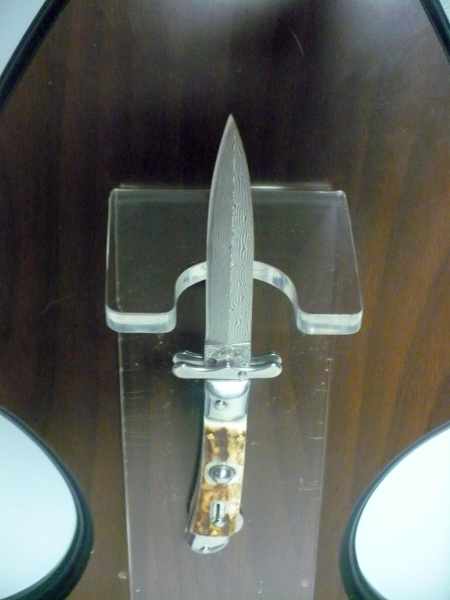 Swinguard Medici- italian stiletto, coltello a scatto, 18,50 cm - AKC World , lama damasco-dagger, corno di cervo / deer horn