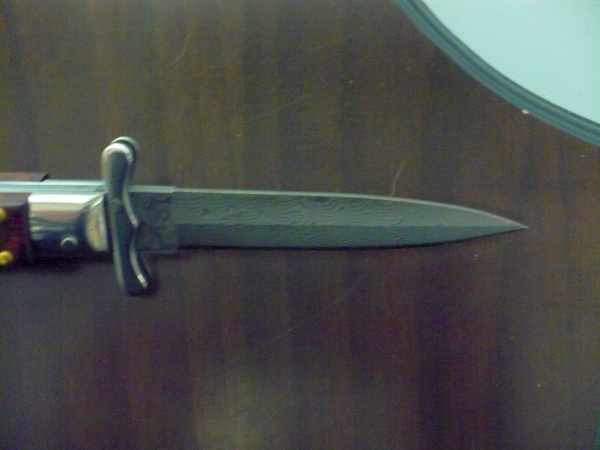 Swinguard Medici- italian stiletto, coltello a scatto, 18,50 cm- AKC World ,lama dagger damasco, legno di serpente / snake wood