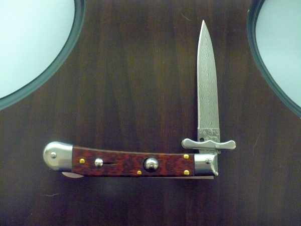 Swinguard Medici- italian stiletto, coltello a scatto, 18,50 cm- AKC World ,lama dagger damasco, legno di serpente / snake wood