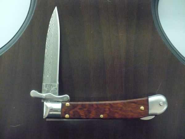 Swinguard Medici- italian stiletto, coltello a scatto, 18,50 cm- AKC World ,lama dagger damasco, legno di serpente / snake wood