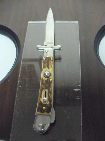 Swinguard Medici- italian stiletto, coltello a scatto, 18,50 cm - AKC World , lama dagger , corno di cervo / deer horn - 2