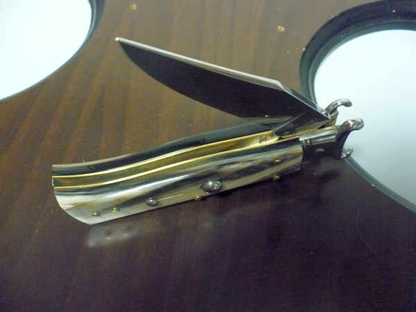 Famiglia Spadon - stiletto  calibro /20 - bufalo brasiliano - taglio classico clip point - 11