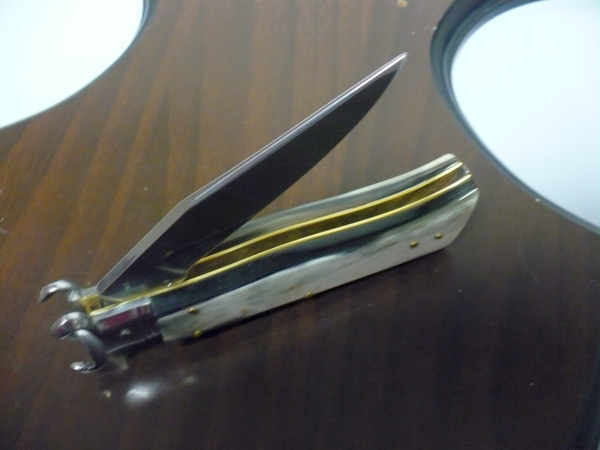 Famiglia Spadon - stiletto  calibro /20 - bufalo brasiliano - taglio classico clip point - 11