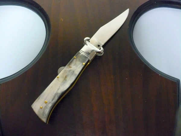 Famiglia Spadon - stiletto  calibro /20 - bufalo brasiliano - taglio classico clip point - 11